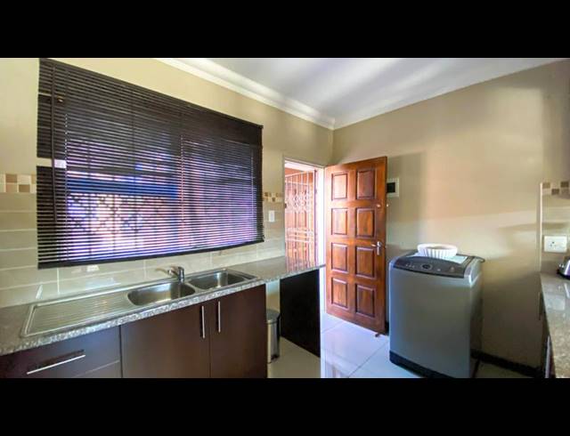 2 BEDROOM TOWNHOUSE FOR SALE IN BRACKENDOWNS